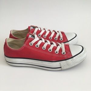 The Converse Chuck Taylor All Stars Red size M4.5 W6.5
